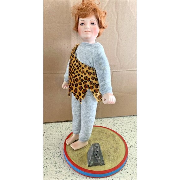 VTG 1991 Reco McClelland Doll-JOHNNY THE STRONGMAN Childrens Circus-Porcelain - Picture 1 of 8